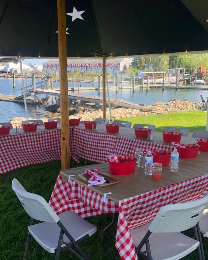 Harbor View Landing Hotel Мистик Екстериор снимка